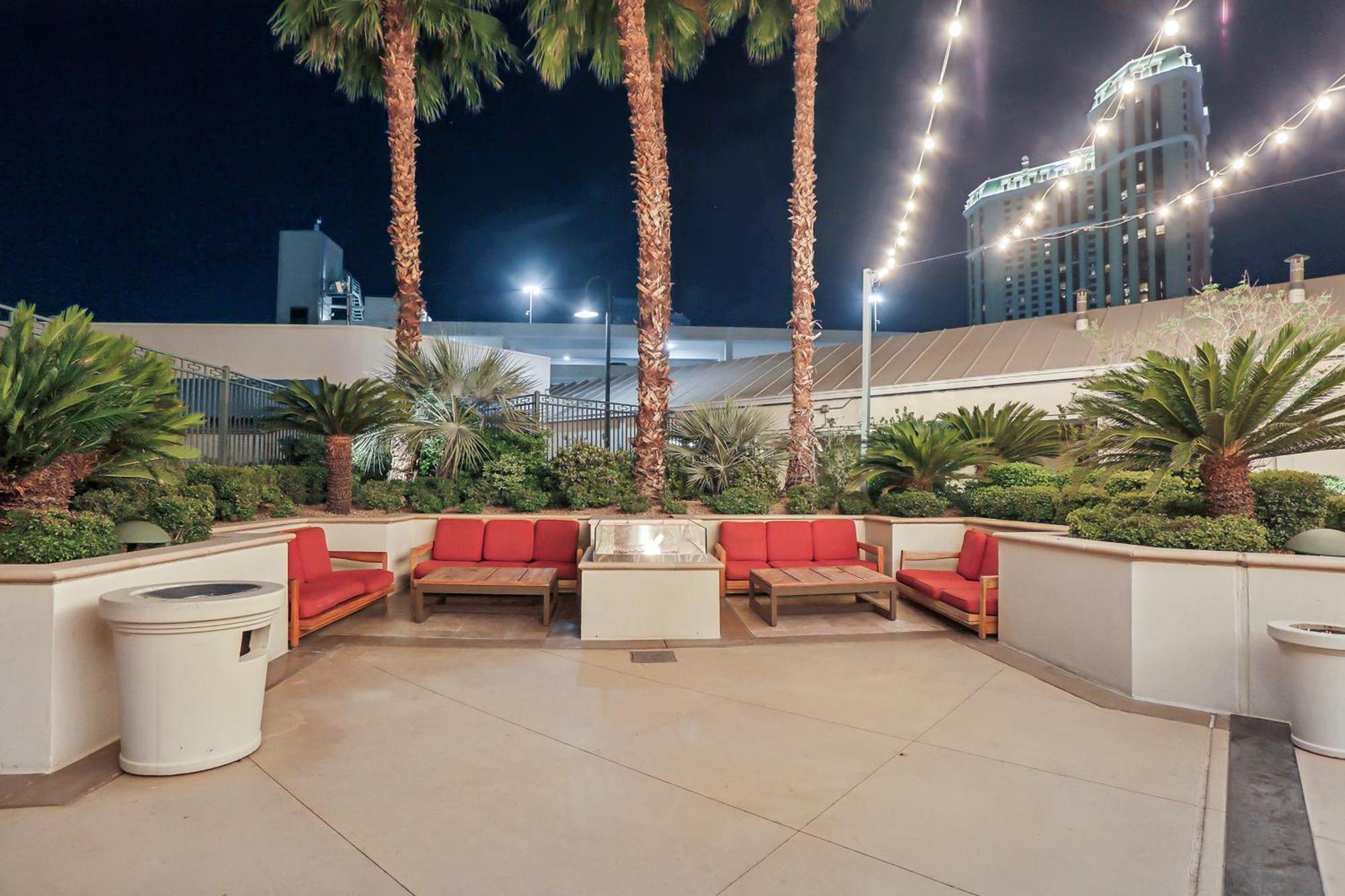 Mgm Signature Deluxe Balcony Strip View Suite Las Vegas Exteriör bild