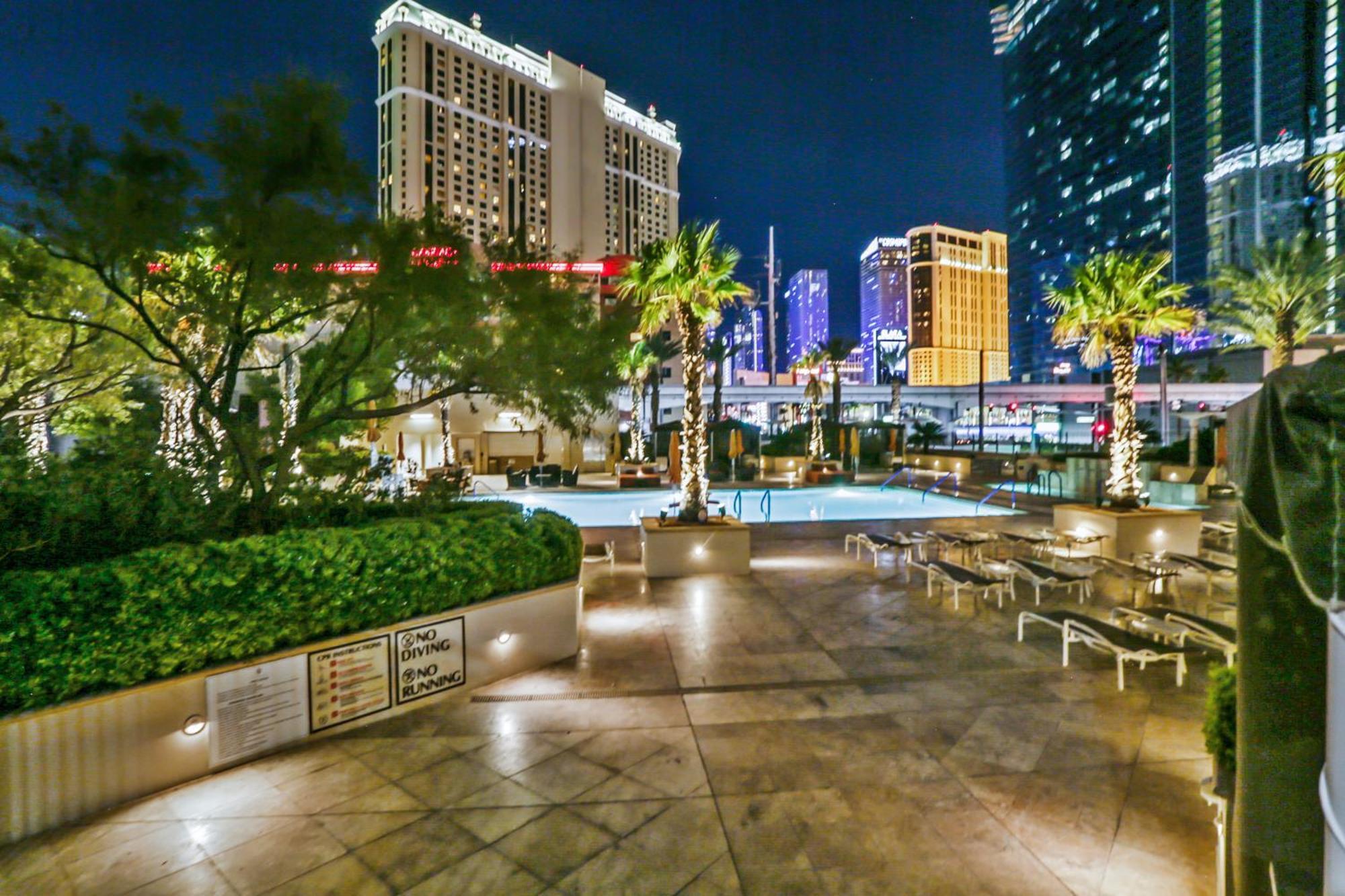 Mgm Signature Deluxe Balcony Strip View Suite Las Vegas Exteriör bild