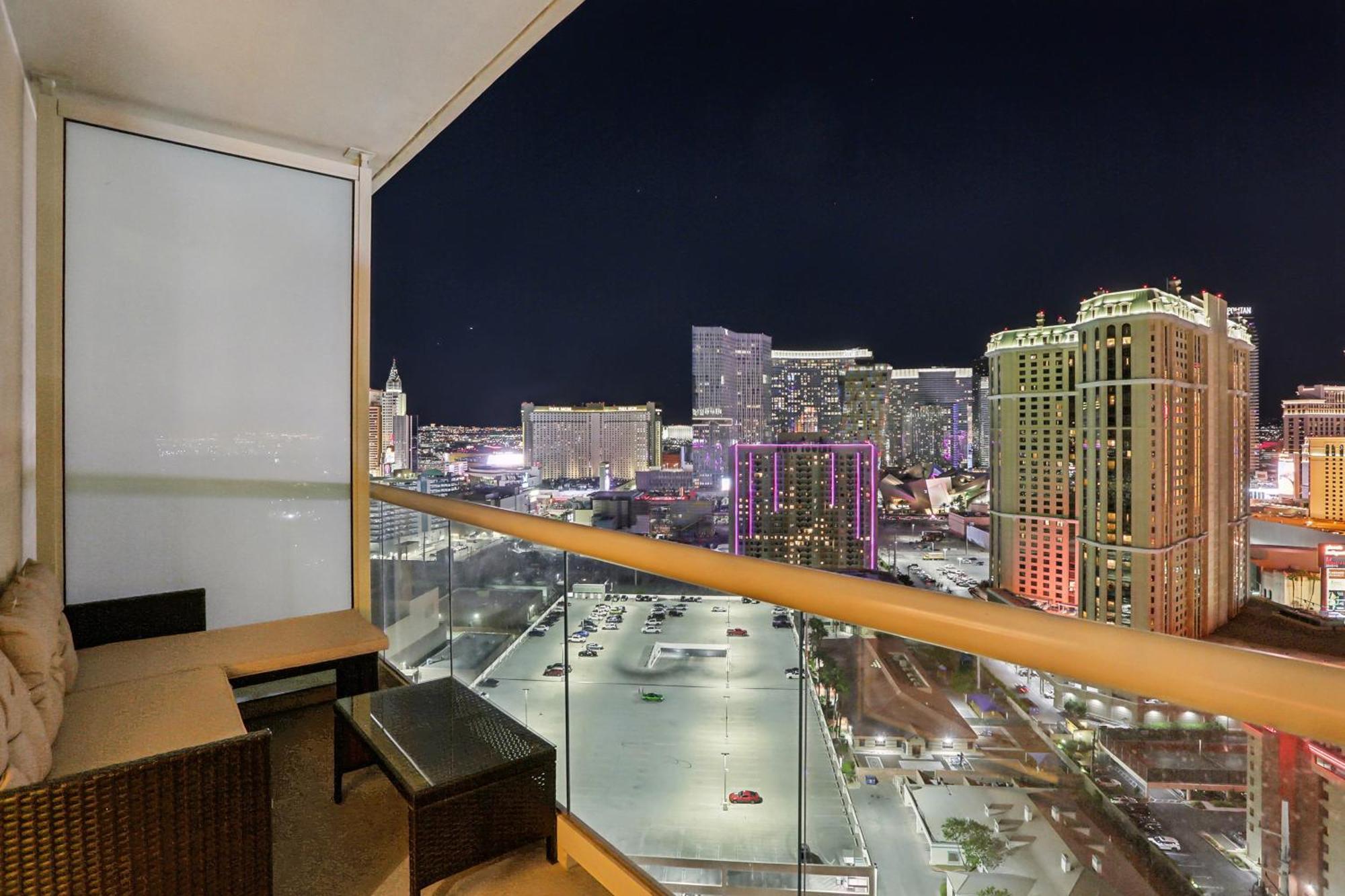 Mgm Signature Deluxe Balcony Strip View Suite Las Vegas Exteriör bild