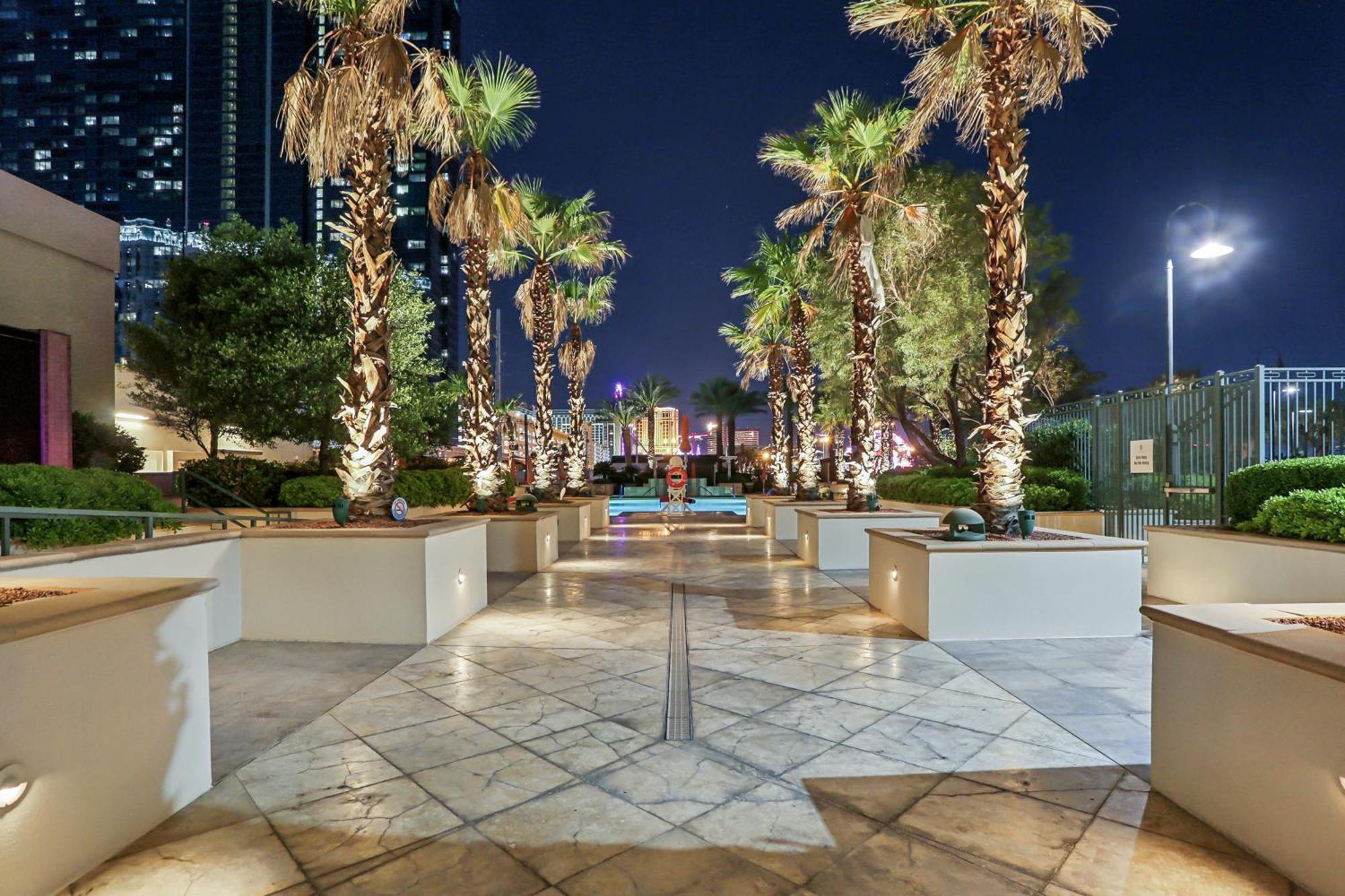 Mgm Signature Deluxe Balcony Strip View Suite Las Vegas Exteriör bild