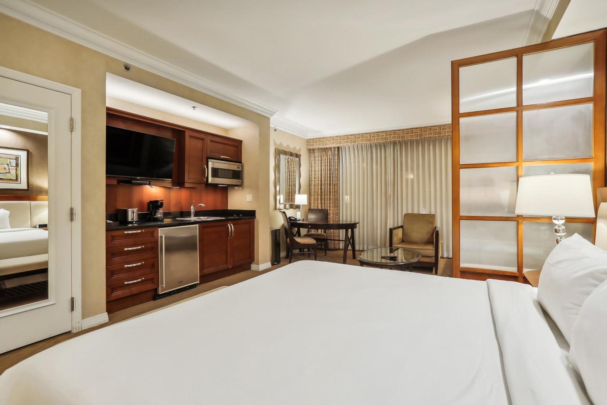 Mgm Signature Deluxe Balcony Strip View Suite Las Vegas Exteriör bild